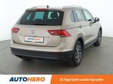 Volkswagen Tiguan 1.4 TSI Sound BlueMotion*NAVI*ACC*PDC*AHK - mit Benzin-Antrieb: Gelb, Geländewagen
