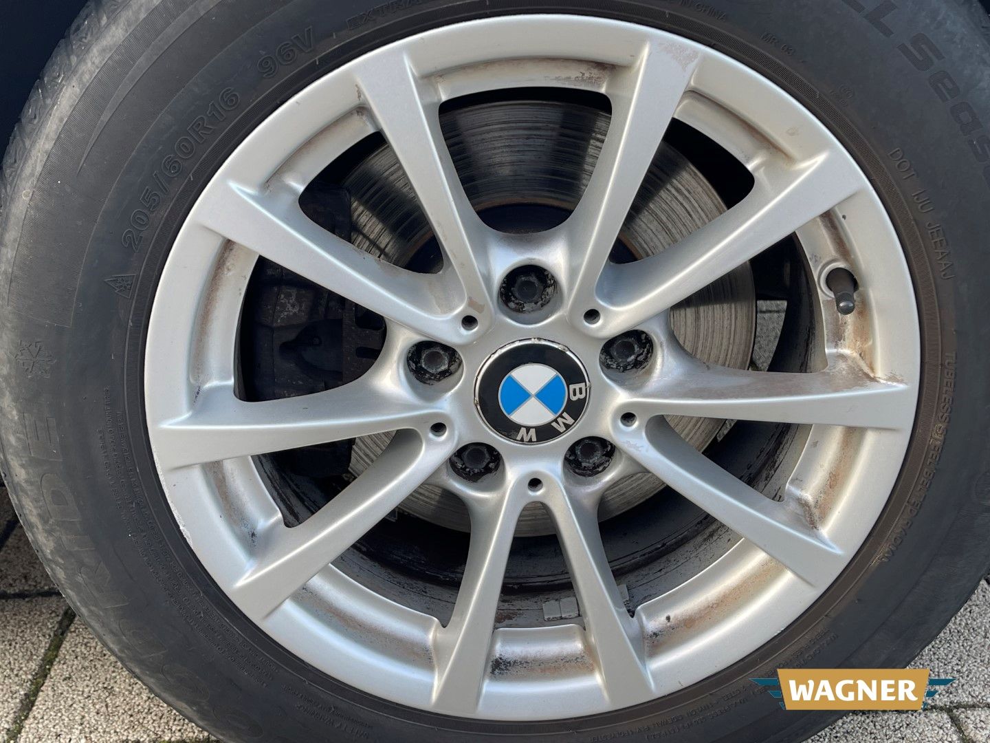 Fahrzeugabbildung BMW 320 d Touring Sitzheizung Tempomat Klimaautomati