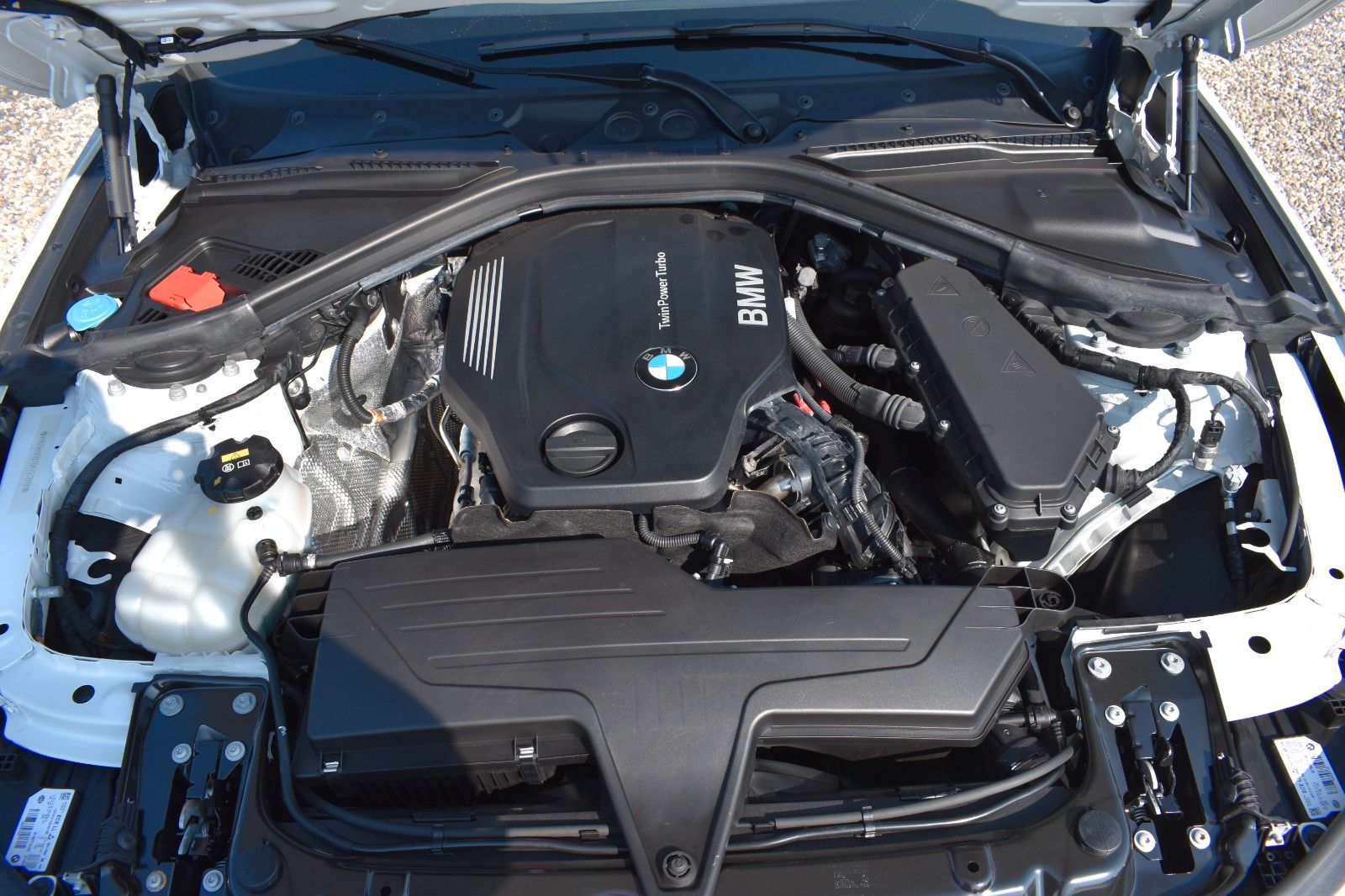 Fahrzeugabbildung BMW 320 d Touring Sport Line Automatik AHK