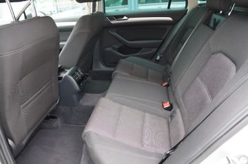 Volkswagen Passat Variant - 12