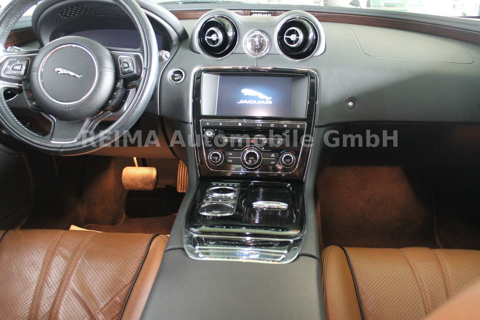 Fahrzeugabbildung Jaguar XJ Premium Luxury 3.0 V6 Diesel, LED, Meridian