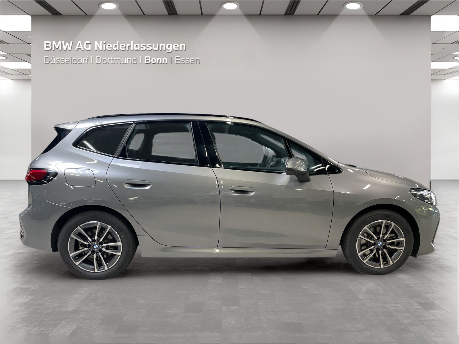BMW 223 Active Tourer - Bild 7