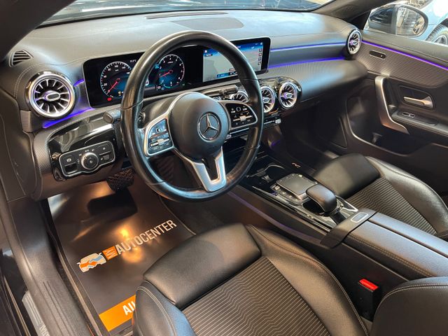 Mercedes-Benz CLA 180 *NAVI*LANE-ASSIST*KAMERA*NAVI*PDC*SZHZ*