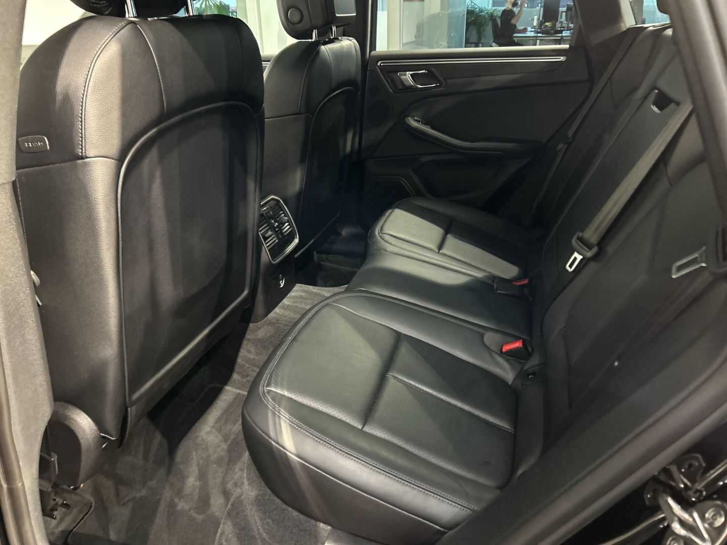 Porsche Macan Panoramadach Rückfahrkamera nur 13.950 km foto 13
