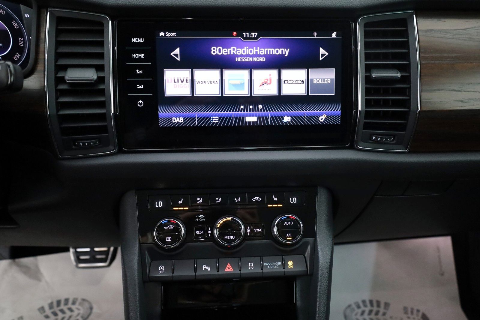 Fahrzeugabbildung SKODA Kodiaq Scout 4x4 7Si,TLeder,Navi,LED,Kamera,AHK