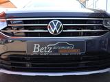 Volkswagen Tiguan Life Urban Sport SHZ Virtual Navi - mit Diesel-Antrieb: Teilleder, Geländewagen