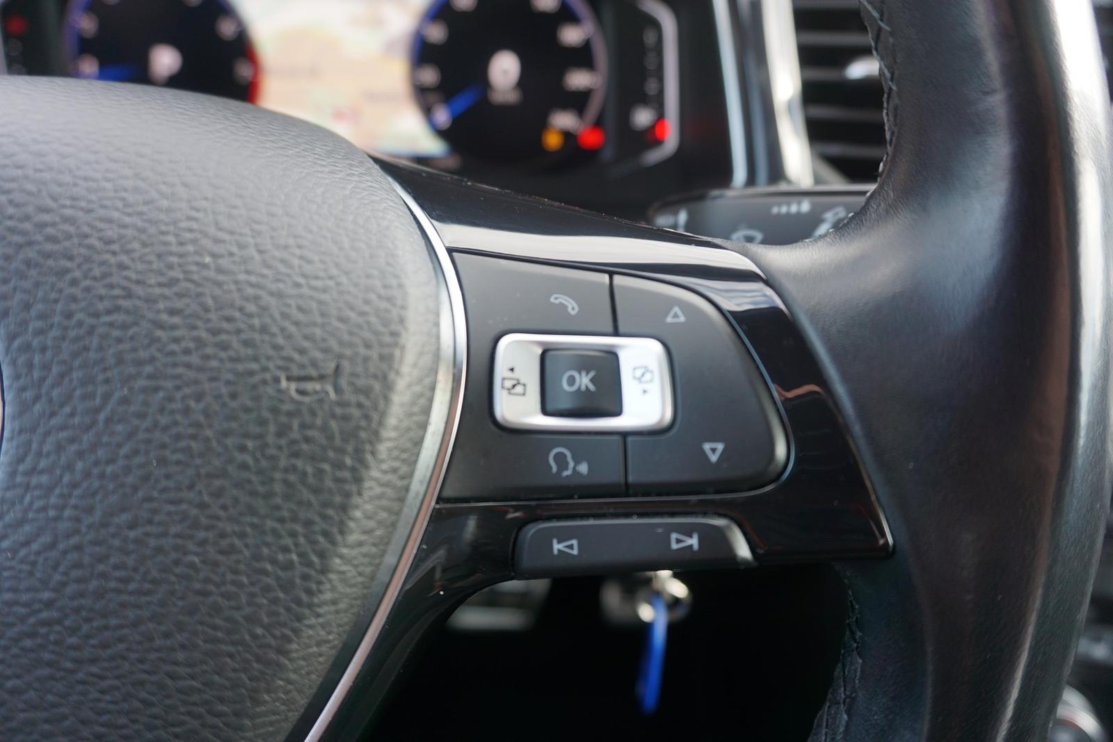 Volkswagen T-Roc 2.0 TSI Sport 4Motion DSG LED Navi Kamera