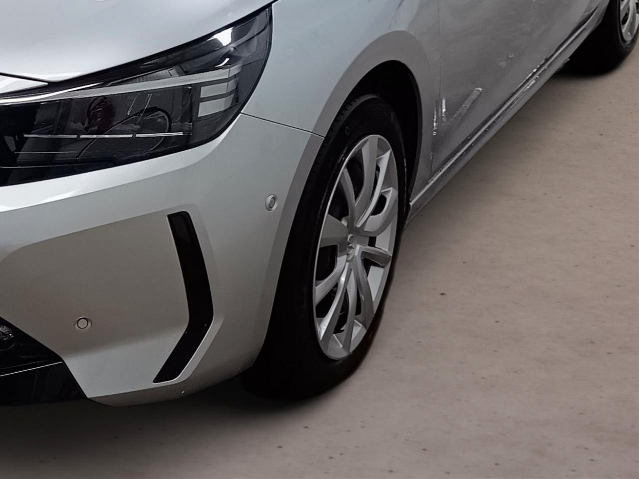Fahrzeugabbildung Opel Corsa F 1.2 FACELIFT NAVI/LED/KAMERA/VIRTU./DAB+