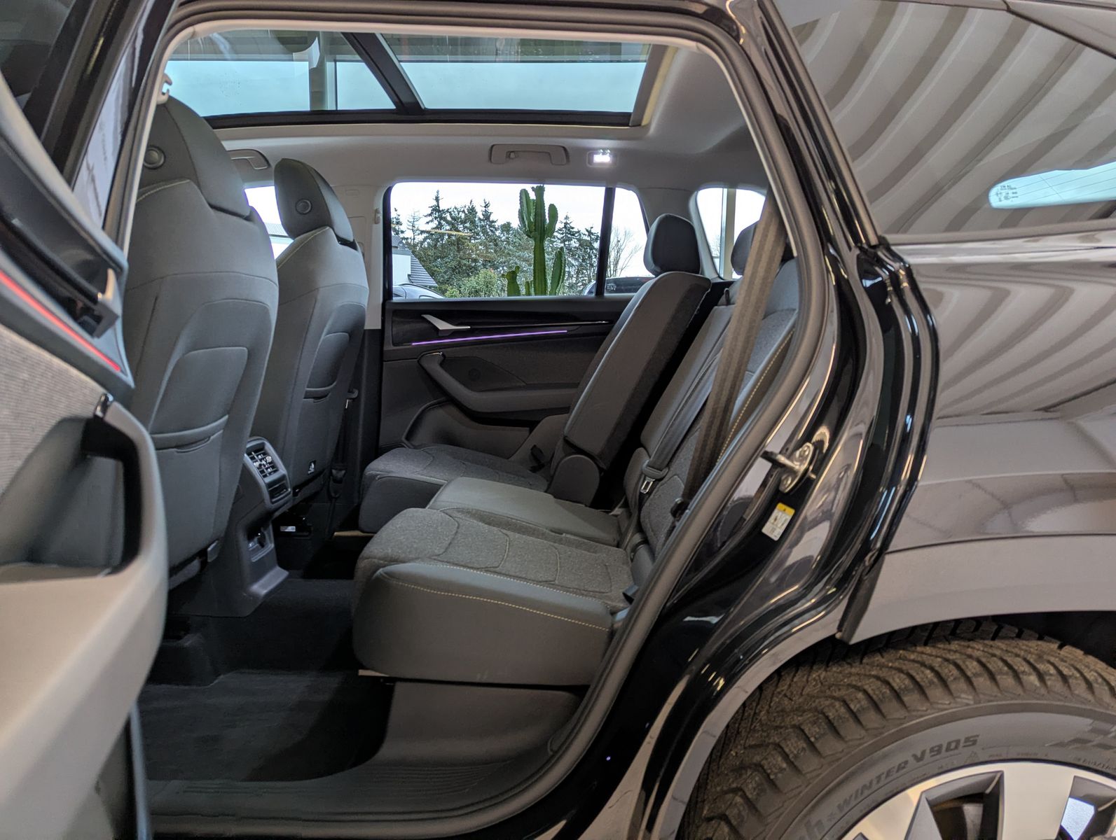 Fahrzeugabbildung SKODA Kodiaq 2.0 4x4 Selectio Pano Matrix StHz AHK 19"
