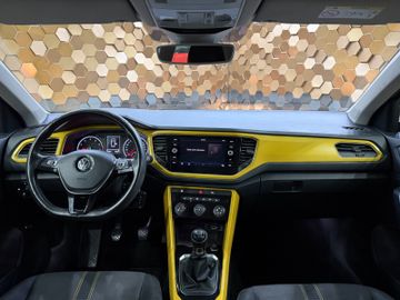 Volkswagen T-Roc - 3