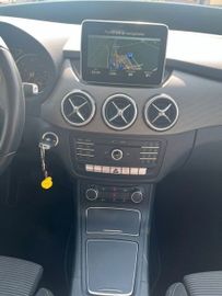 Mercedes B 180 - 11