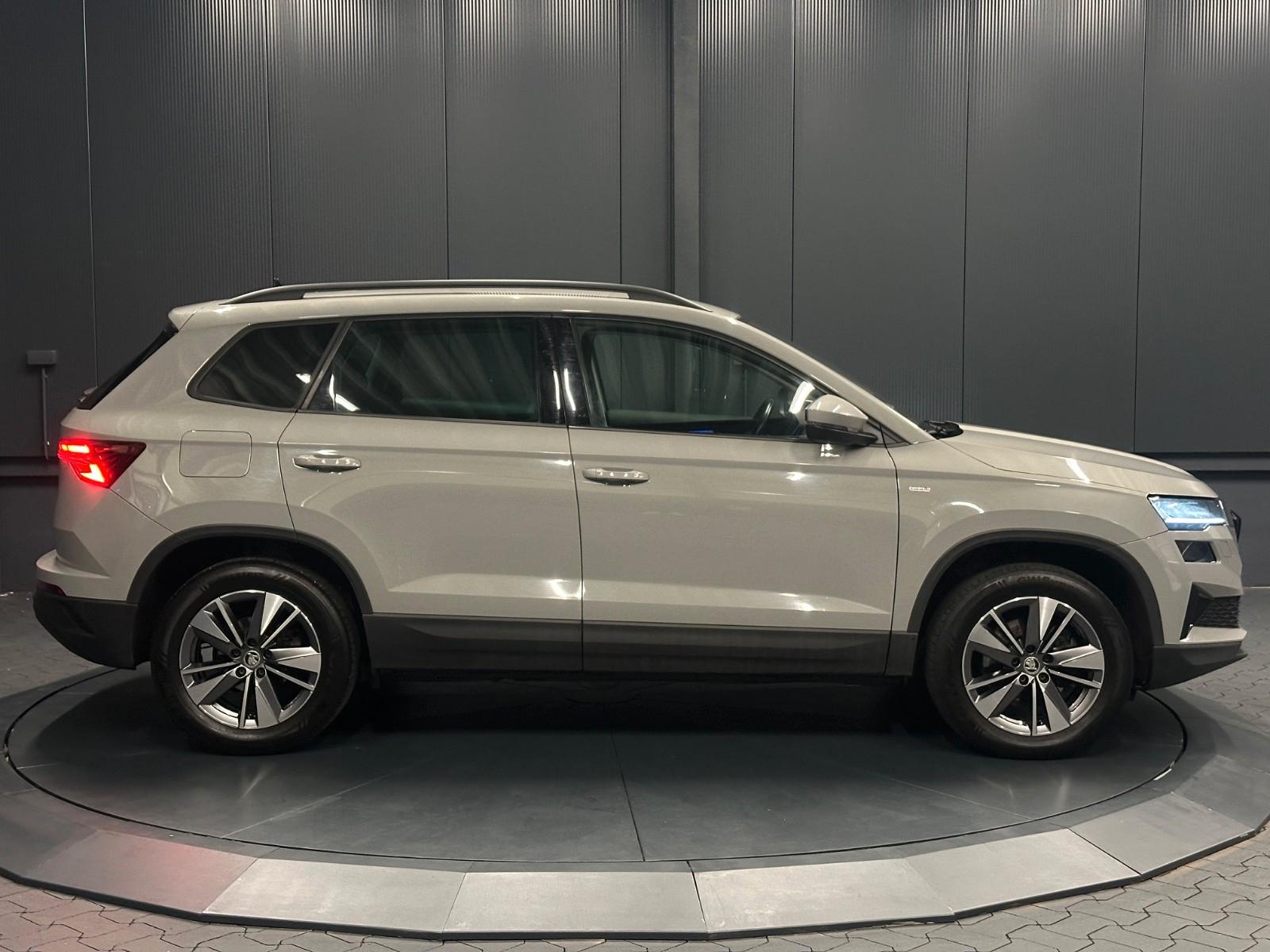 Skoda Karoq 2.0 TDI DSG Tour 4x4 *AHK*NAVI*CarPlay*SHZ, миниатюра 6