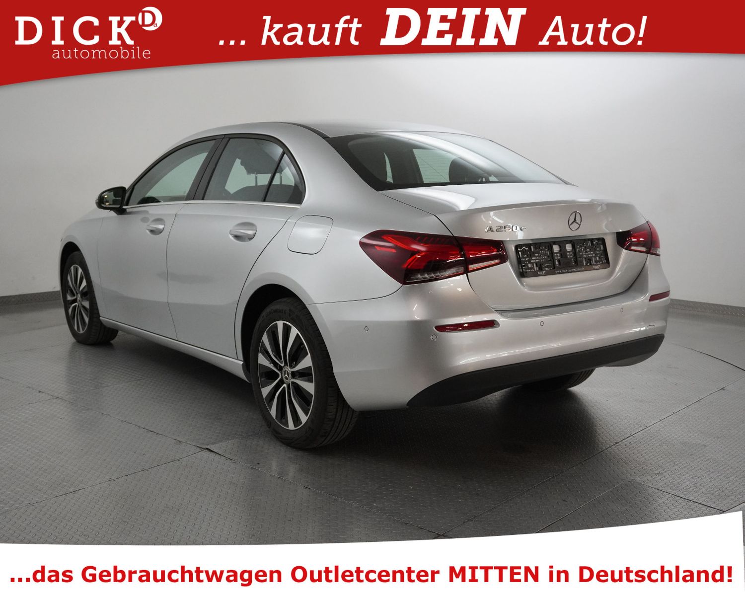 Fahrzeugabbildung Mercedes-Benz A250e LIMO 8G Advan MULTIBEAM+AHK+LED+NAV+SHZ+17