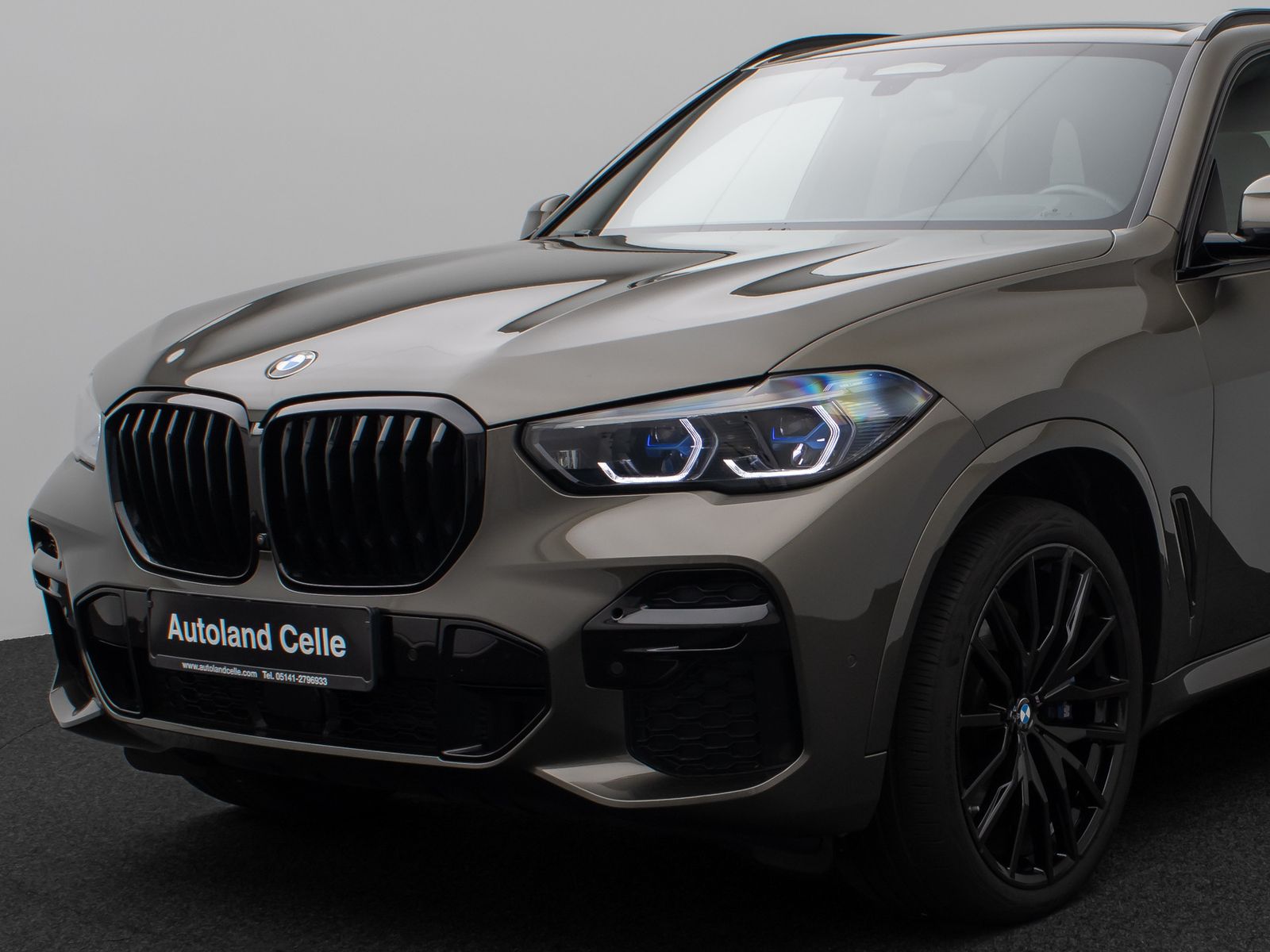 Fahrzeugabbildung BMW X5 xD40d M Sport Panorama Laser 360°HUD DAB H/K