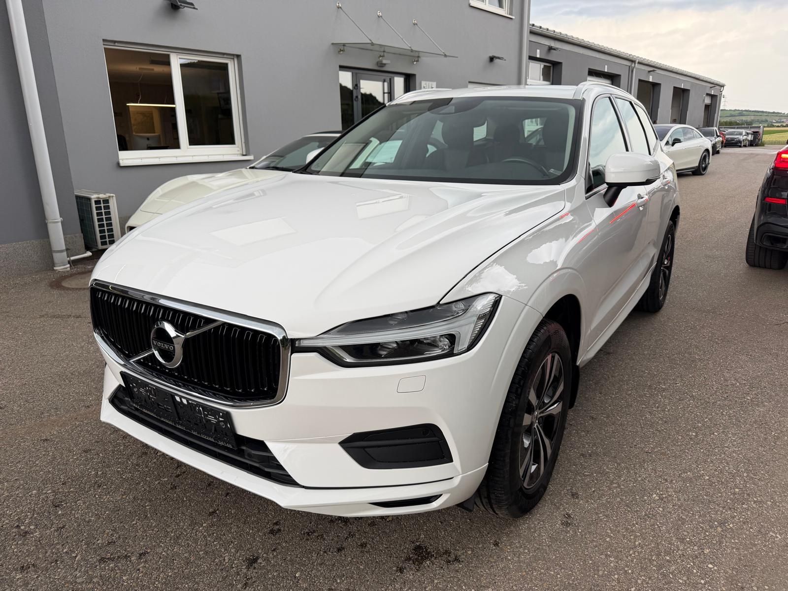 Volvo XC60 D4 Momentum Geartronic imagem 2