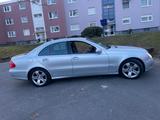 Mercedes-Benz E 300 AVANTGARDE Autom - gebrauchte Mercedes-Benz E 300 aus dem Jahr 2009