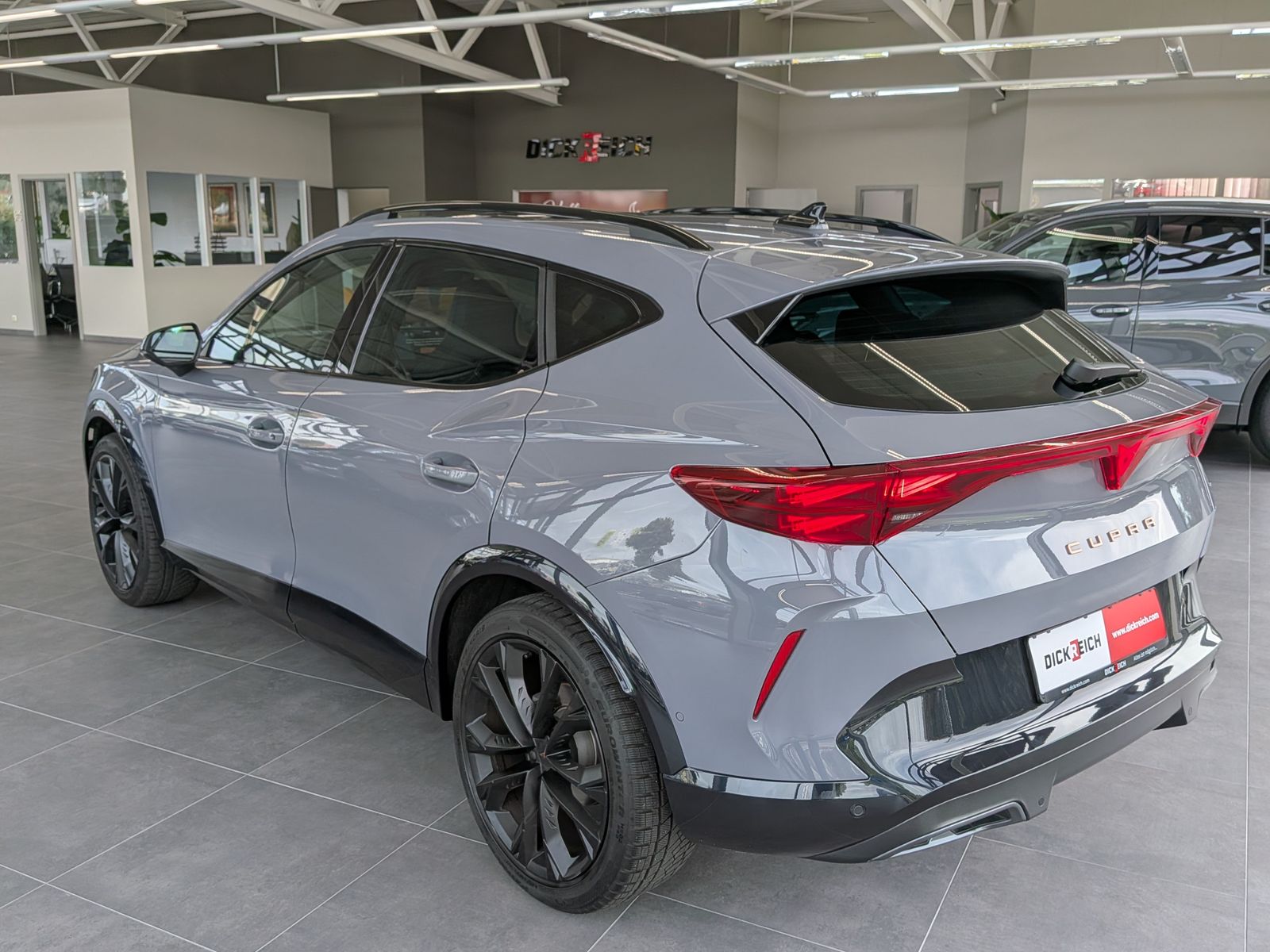 Fahrzeugabbildung CUPRA Formentor 1.5 eTSI Pano Sennh DCC Matrix AHK 19"