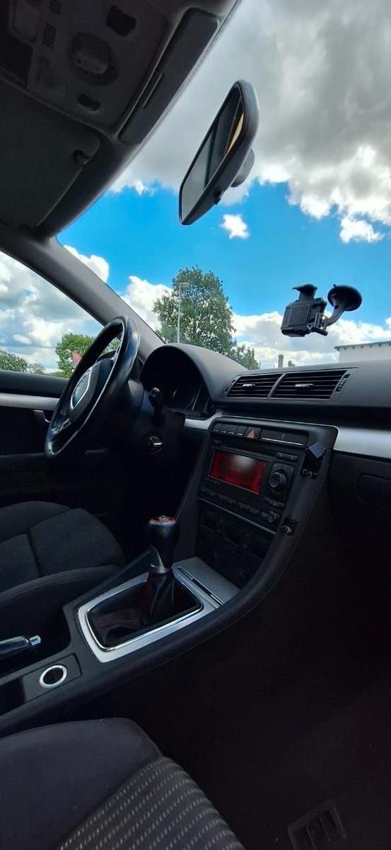 Audi A4 2006 — photo 7