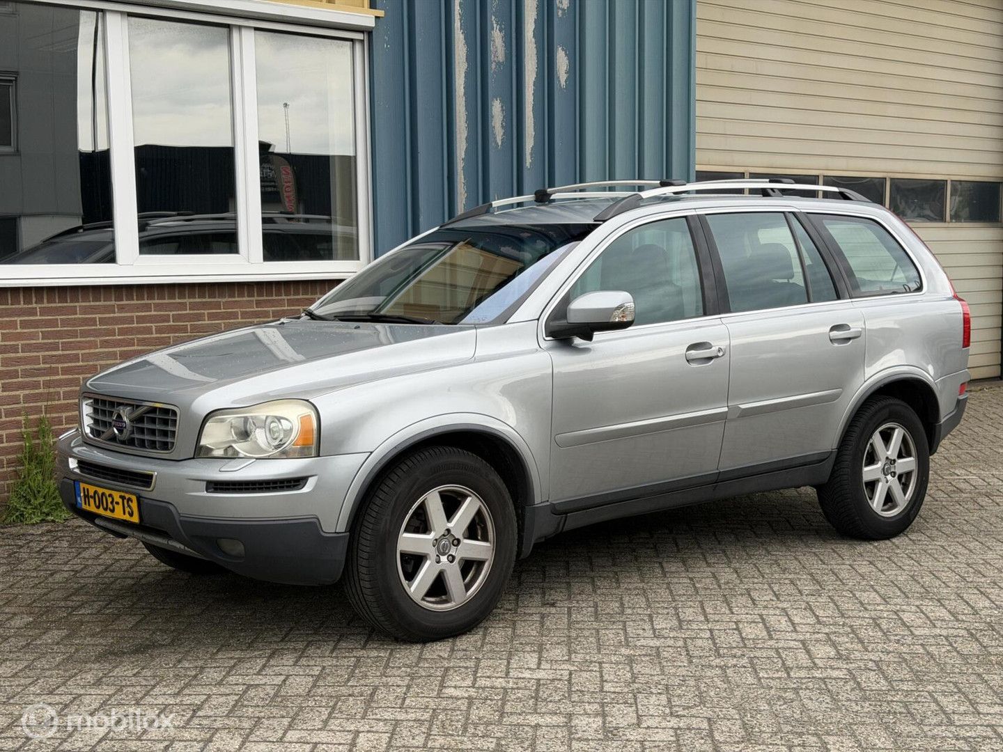 Volvo XC90 - 1