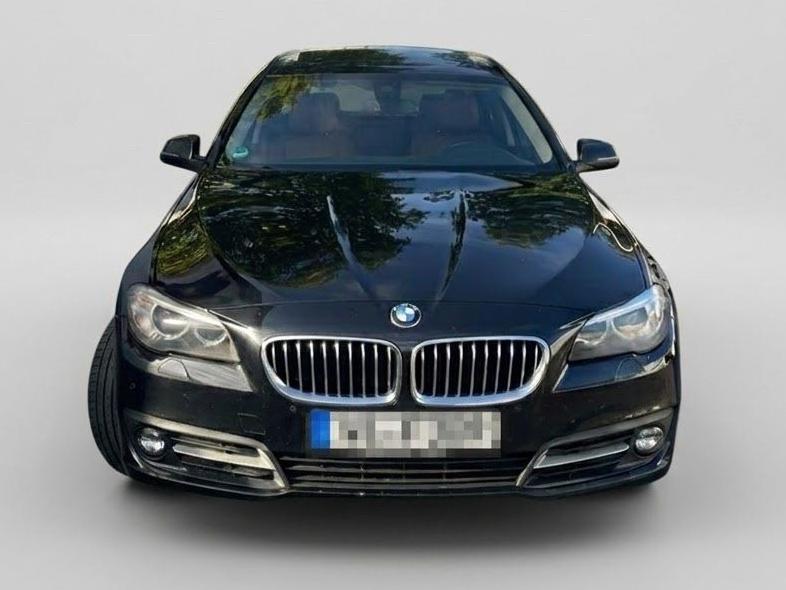 BMW 520d - Standheizung, Pano, AHK