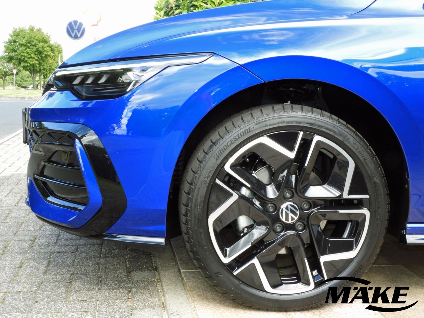 Golf R-Line 1.5 eTSI DSG AHZV NAV IQ.L RFK BLACK