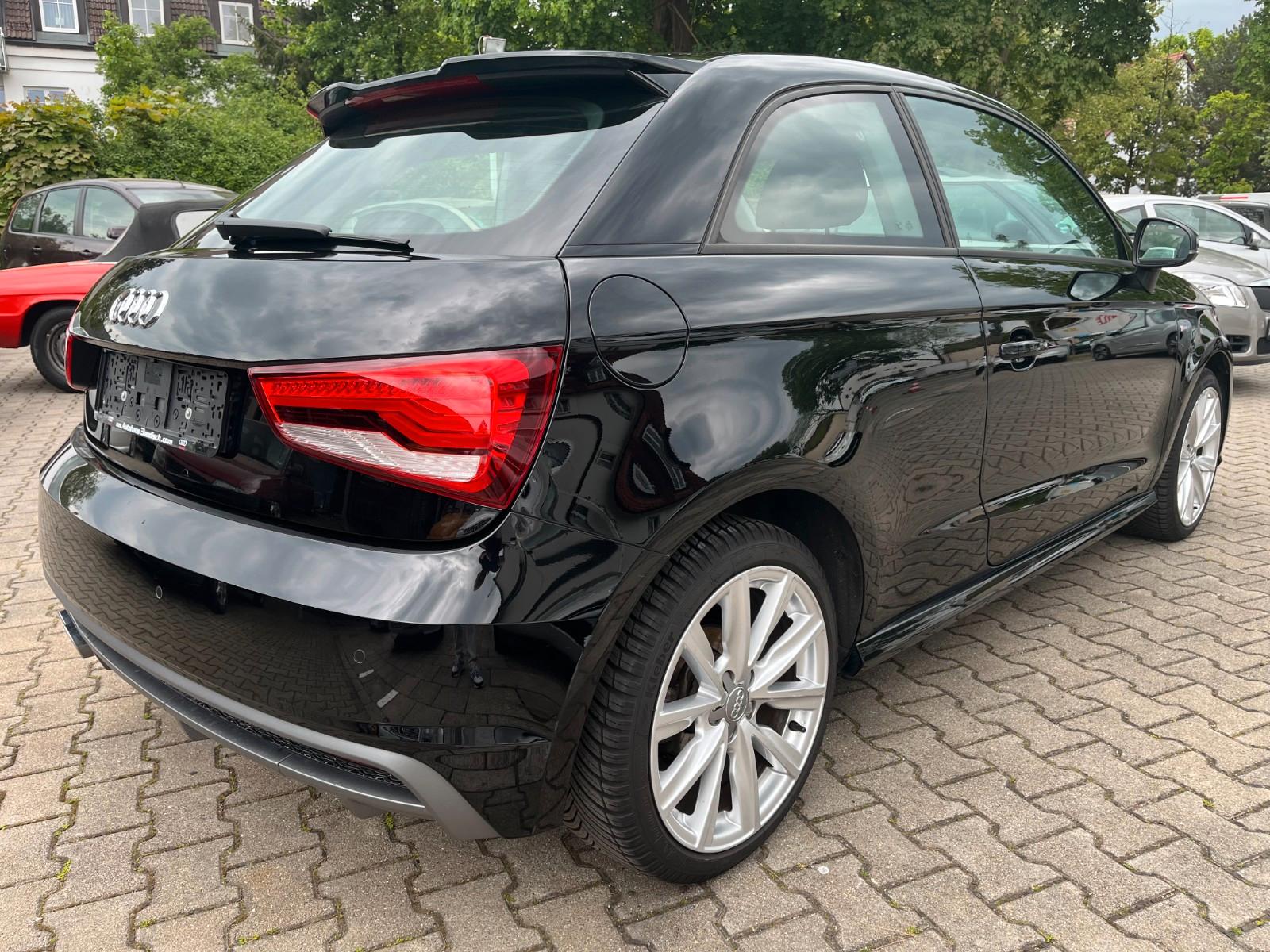 Audi A1  S-Line 1.Hd Scheckheftgep. Navi /Klimatonic/
