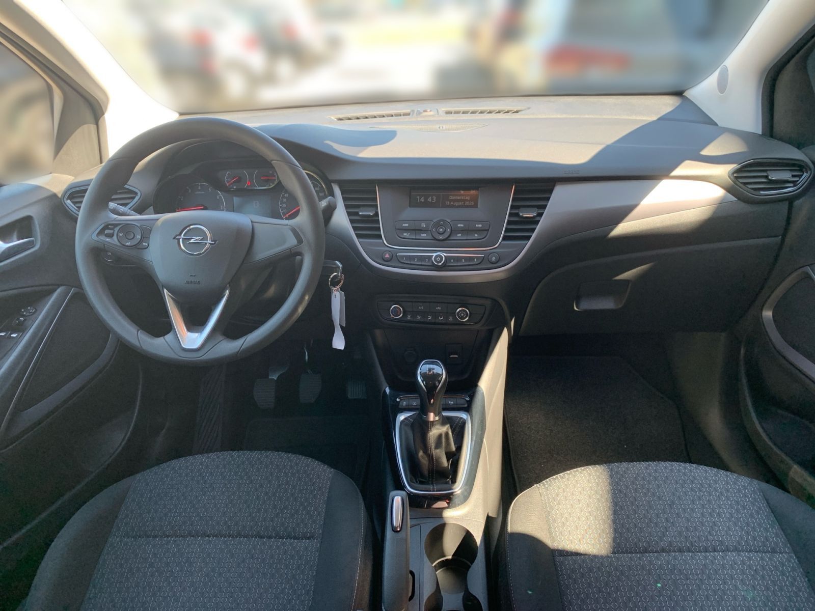Fahrzeugabbildung Opel Crossland X 1.2 Selection S/S Parkpilot