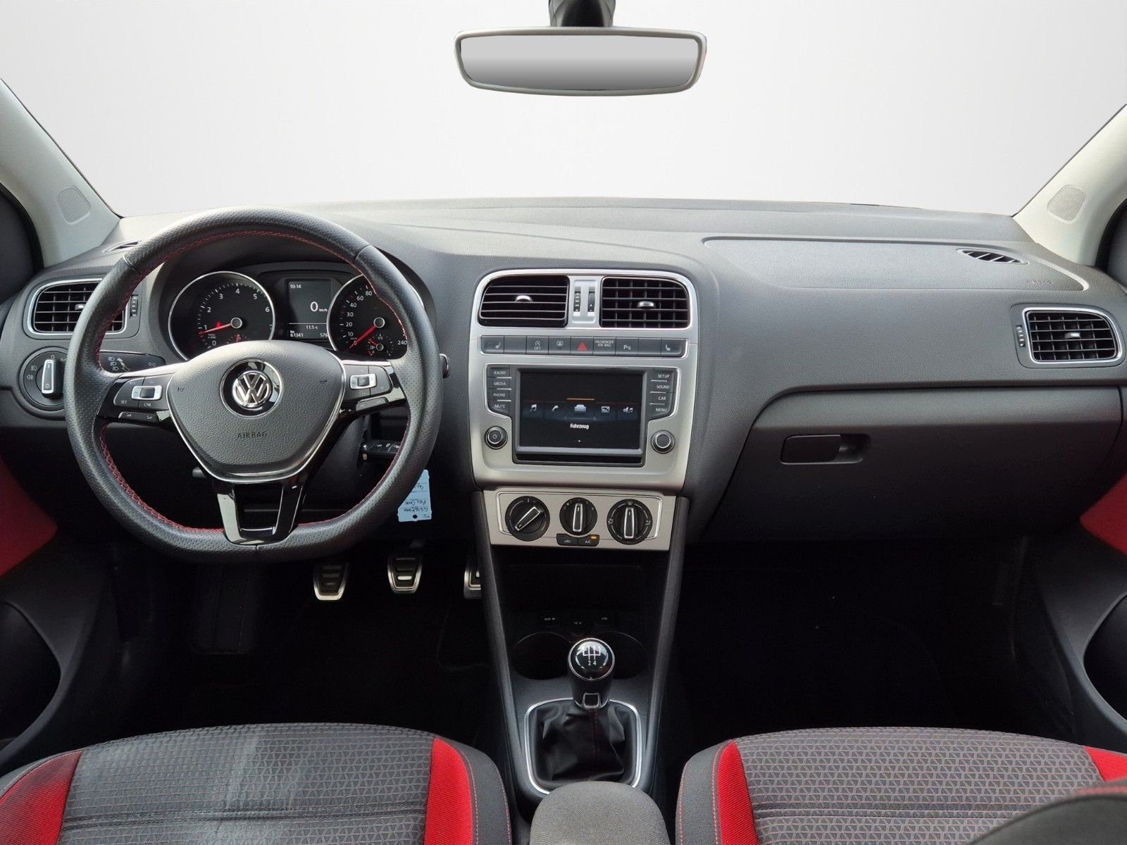 Fahrzeugabbildung Volkswagen POLO CROSS 1.2 TSI MFL ALLWETT BLUETOOTH 1.HAND