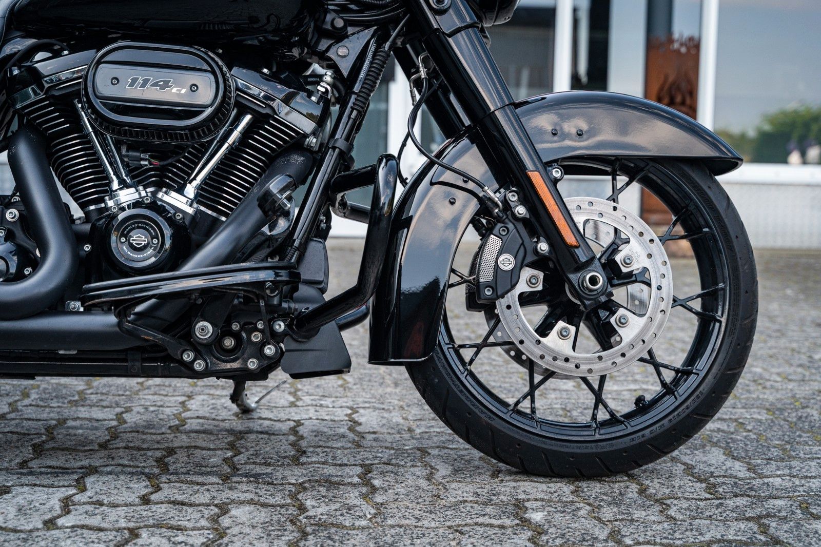 Fahrzeugabbildung Harley-Davidson STREET GLIDE SPECIAL 114 CUI - JEKILL & HYDE -
