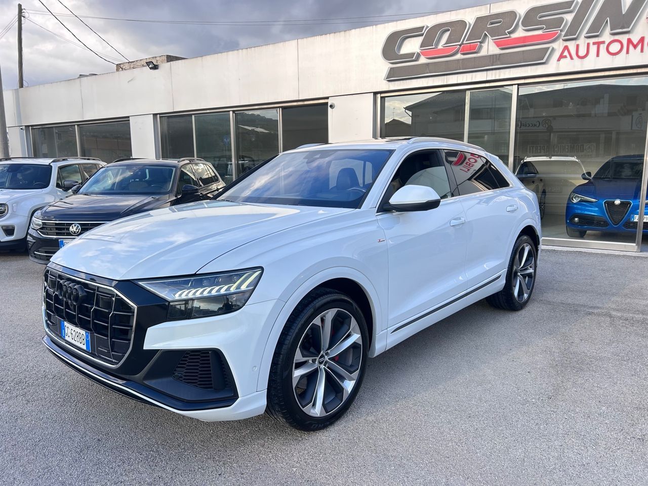 Audi Q8 50 TDI 286 CV quattro S-Line allestiment