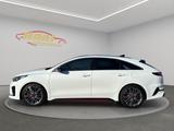 Kia ProCeed GT *Navi*Panorama*Keyless*Kamera* - Kia mit Benzin-Antrieb: Kombi, Schaltgetriebe