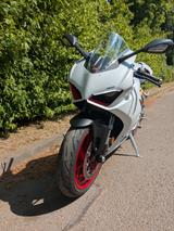Ducati Panigale V2 - White Rosso - Offers matching your search criteria