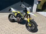 Husqvarna 701 SM Super Moto - HUSQVARNA SM