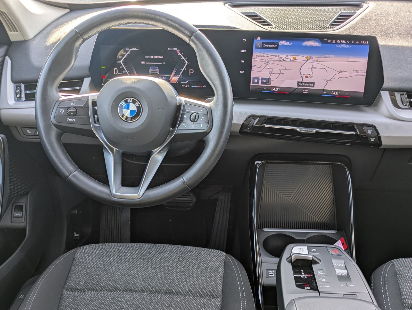 Fahrzeugabbildung BMW X1 18 d sDrive PANO/KAM/DAB/LED/SHZ/LHZ/TEMP