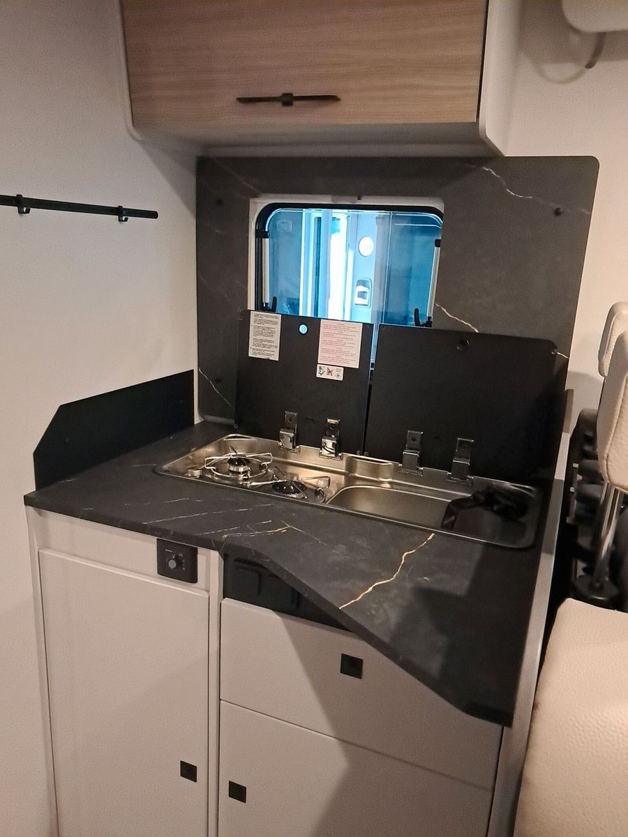 Fahrzeugabbildung Etrusco T-Modell Base 7.4 SB ACC,Solar,Markise,LTE,TV