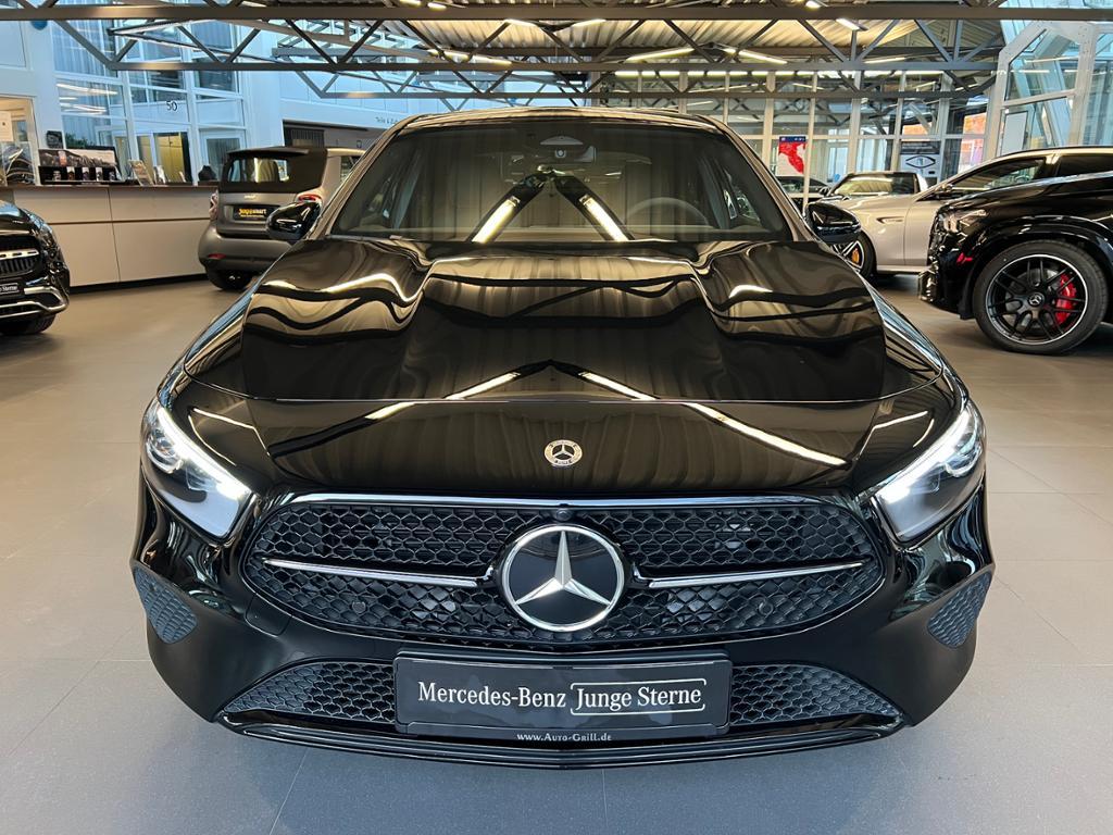 Mercedes-Benz A-Class Lim. Progressive Night AHK Multibeam KeyGO, миниатюра 3