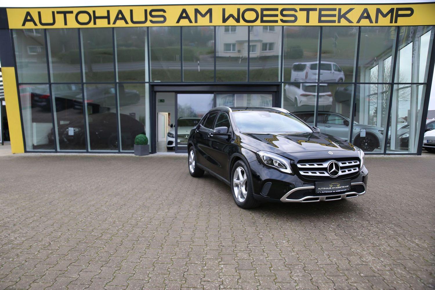 Mercedes-Benz GLA 200 URBAN*RFK*AHK*NAVI*KEYLESS*LED*TEMPOMAT*