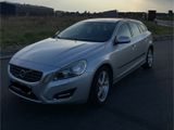 Volvo V60 2.4 D5 Diesel 215 PS - Volvo V60 aus 2012