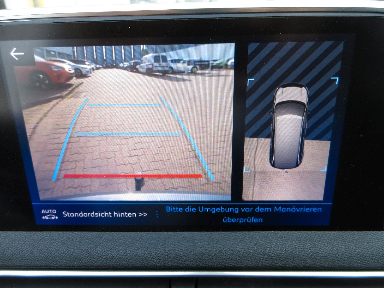Fahrzeugabbildung Peugeot 5008 Allure 1.5D LED/NAVI/SHZ/AHK/VIRTUAL