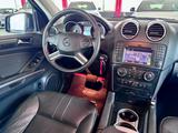 Mercedes-Benz ML 350CDI 4Matic Sportpaket Glasdach Airmatic 19 - Mercedes-Benz ML 350 mit Diesel-Antrieb: Automatik