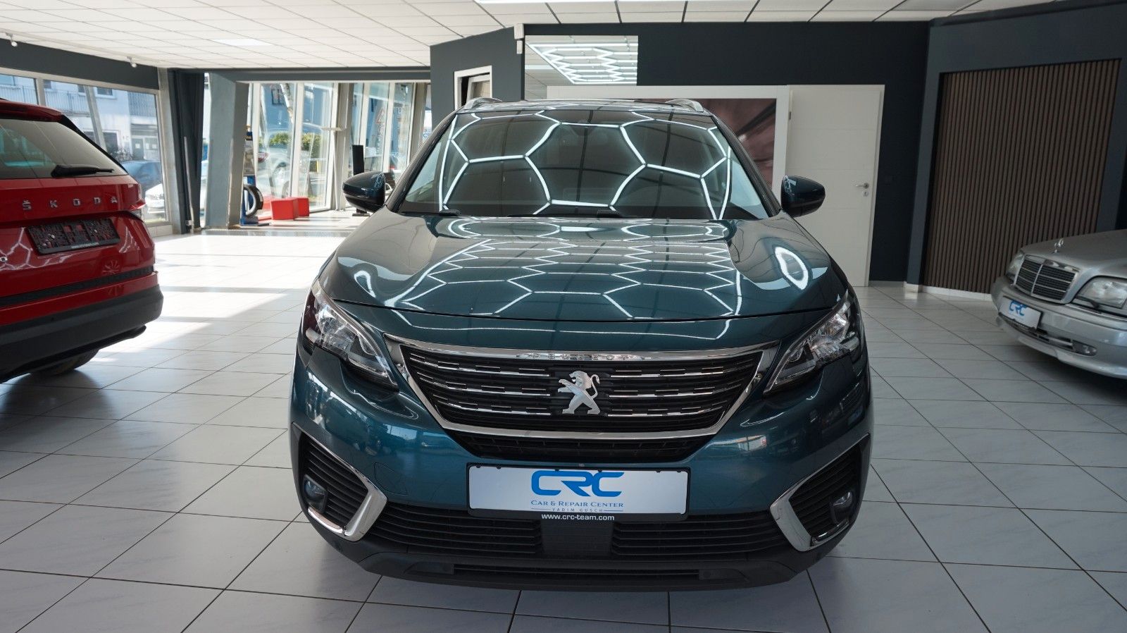 Fahrzeugabbildung Peugeot 5008 Active Business 7 Sitzer Scheckheftgepflegt