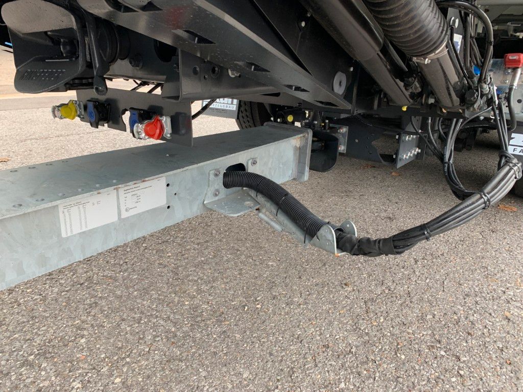 Fahrzeugabbildung DAF FAN XG 480 Swing-Board mit LBW