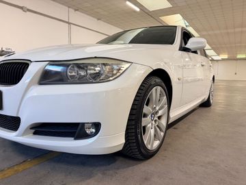 BMW 320 - 4