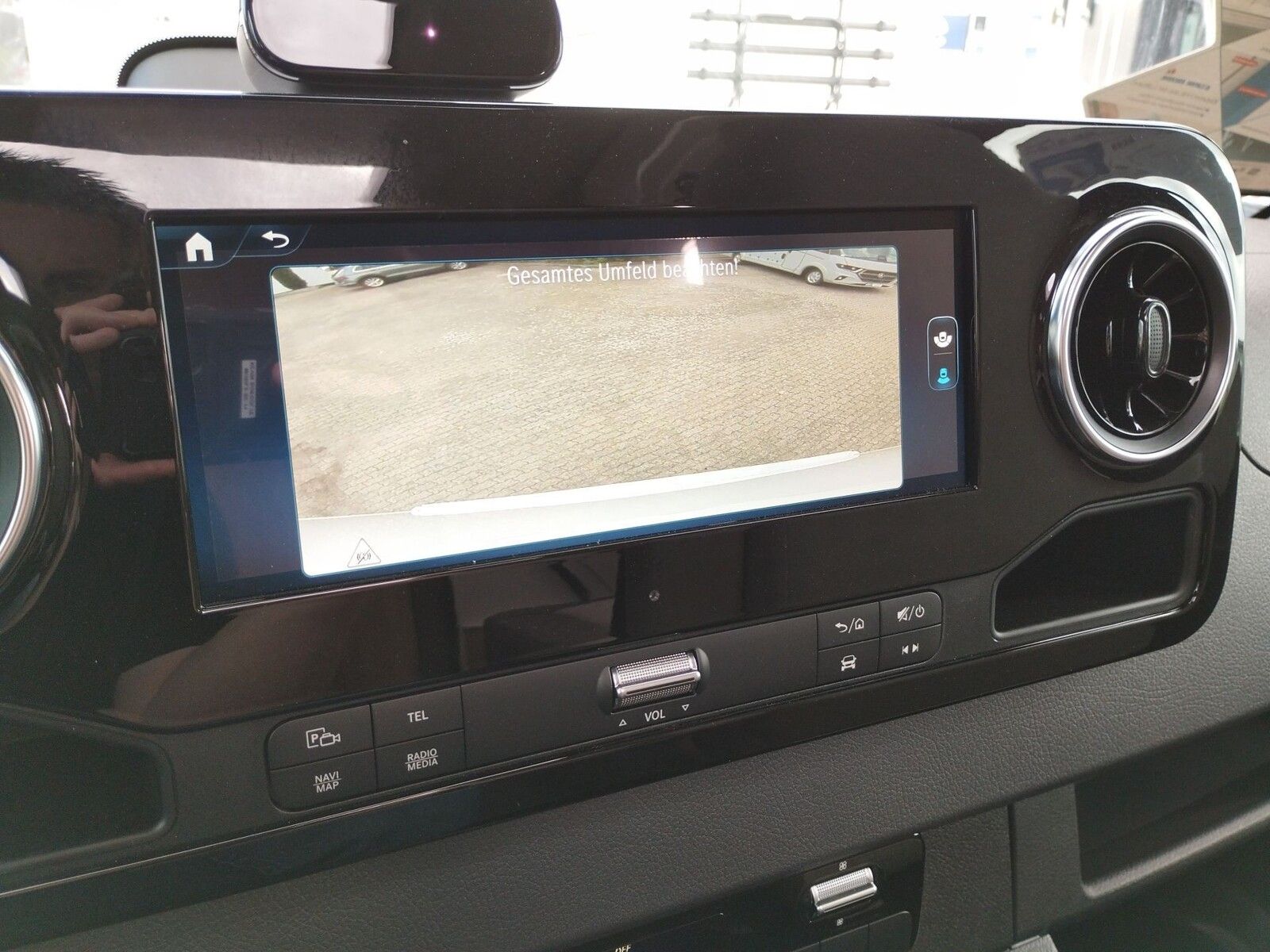 Fahrzeugabbildung Eura Mobil Profila T PT 726 EB Dörr 30 Jahre Sonderedition