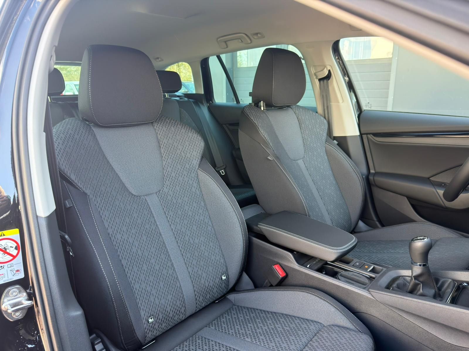 Fahrzeugabbildung SKODA Octavia Combi 2.0 TDI CLEVER *NAVI*ACC*KESSY*BT*
