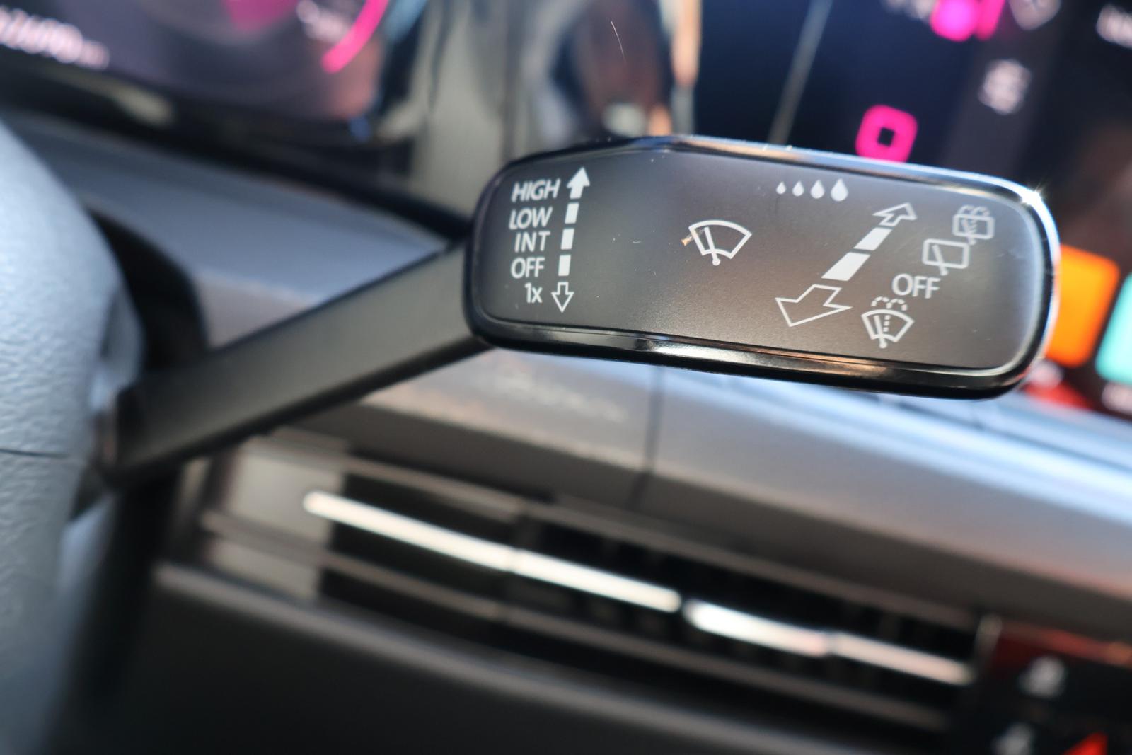 Volkswagen Golf VIII 2.0 TSI DSG GTI LED Navi ACC Kamera, миниатюра 30