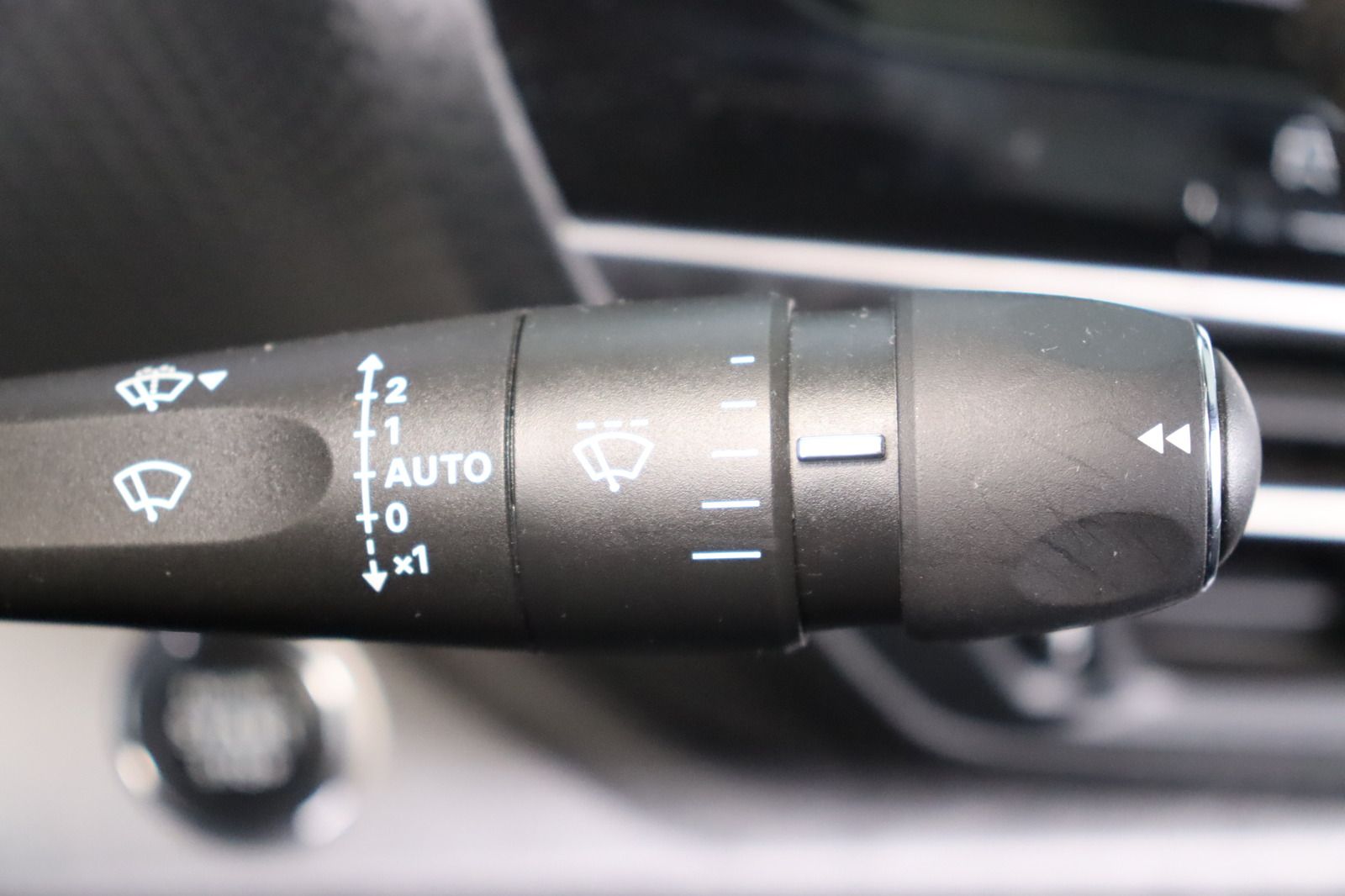 Fahrzeugabbildung Citroën C5 X Feel * LED * Navi * Keyless