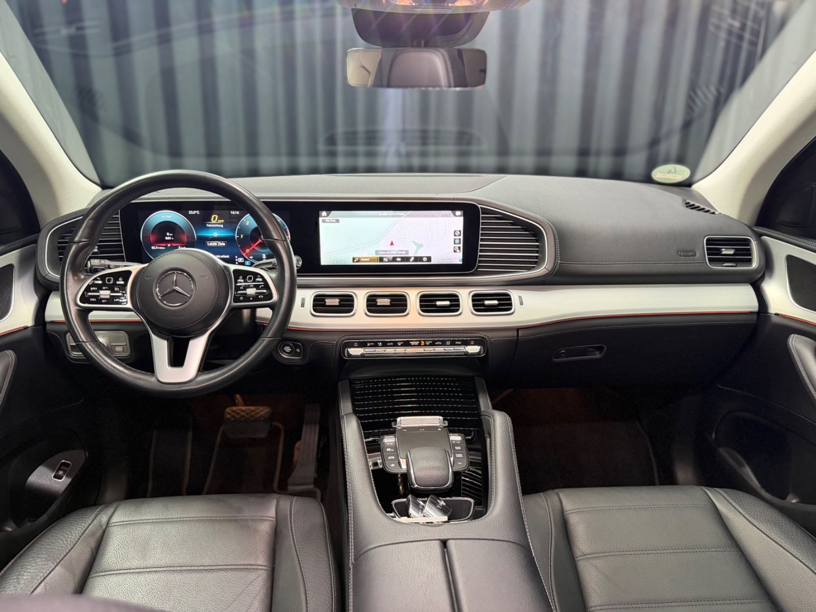 Fahrzeugabbildung Mercedes-Benz GLE 350 d 4Matic |AMG-LINE|AHK|PANO