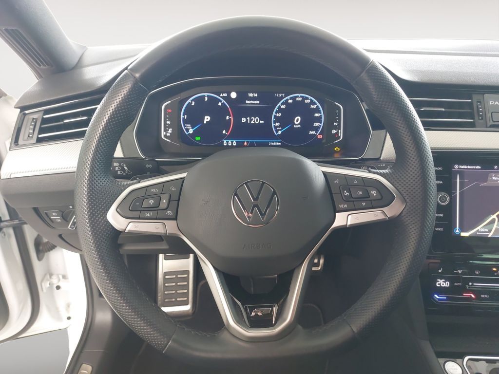 Fahrzeugabbildung Volkswagen Passat Variant 2.0 TDI DSG 4Motion Elegance R-Li