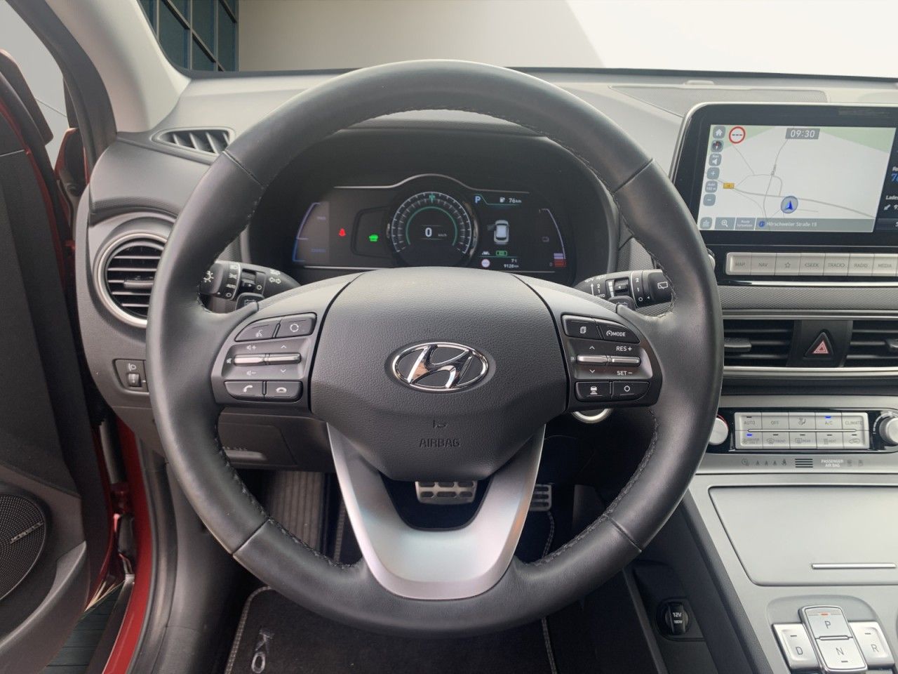 Fahrzeugabbildung Hyundai Kona Premium Elektro+NAVI+LED+RÜ-KAMERA+HEAD-UP+